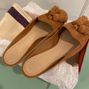 Tory Burch Suade tassle slides.  Perfect condition!